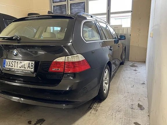 BMW 520I 2009 photo 4