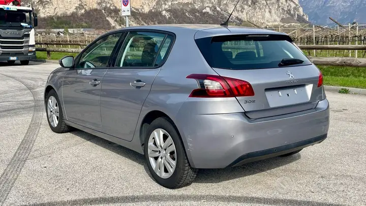 Peugeot 308 2019 photo 4