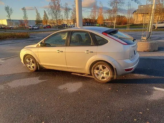 Ford Focus 2010 photo 4