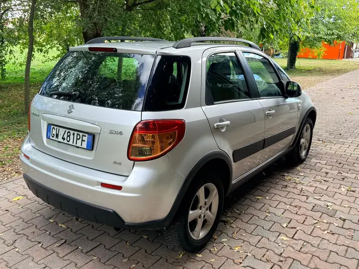 Suzuki Sx4