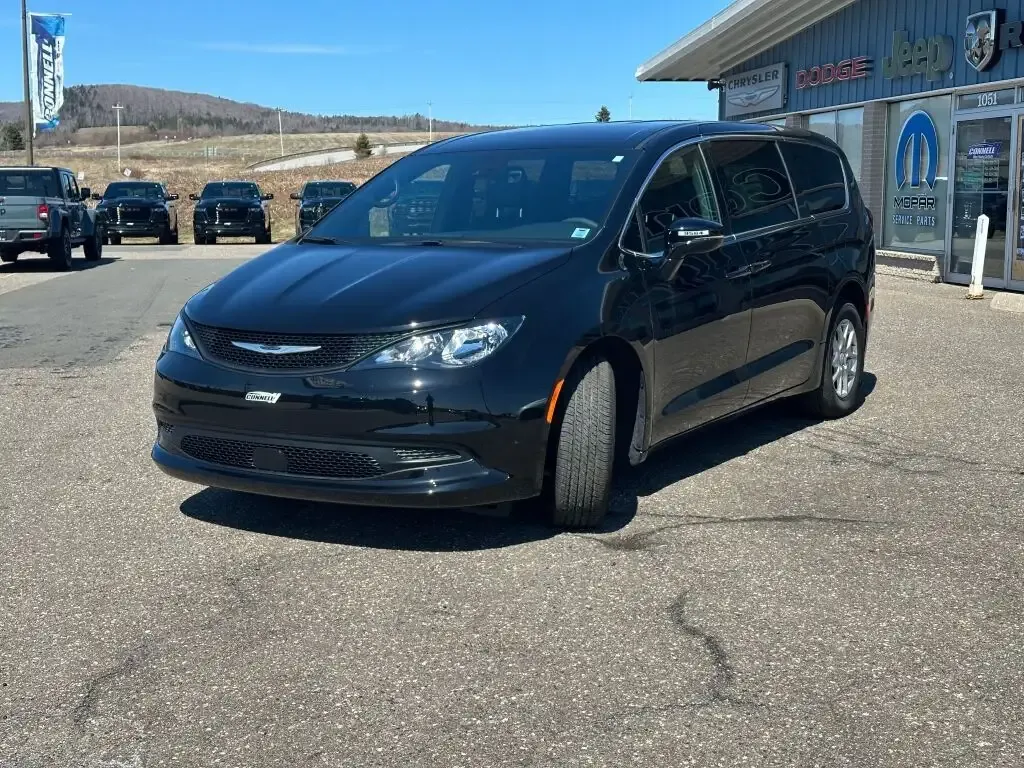 Chrysler Grand Caravan 2026 photo 3