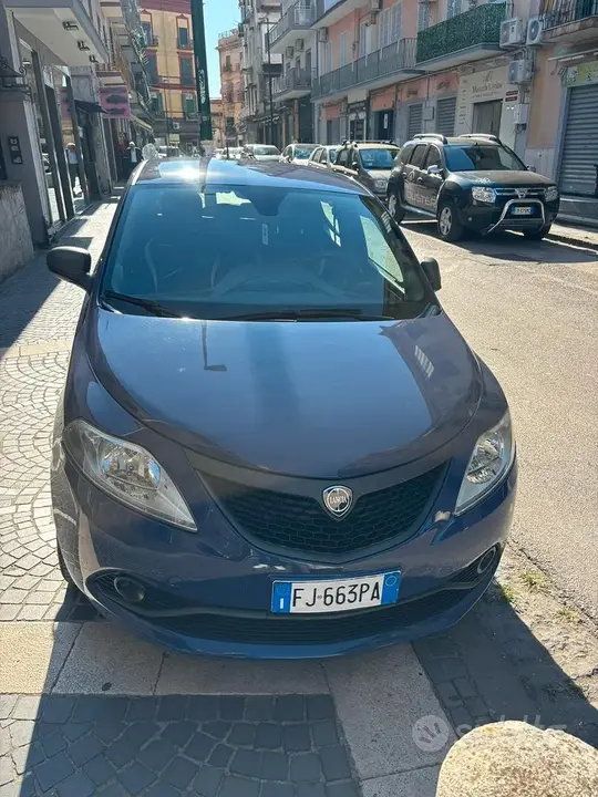 Lancia Ypsilon 2017 photo 2