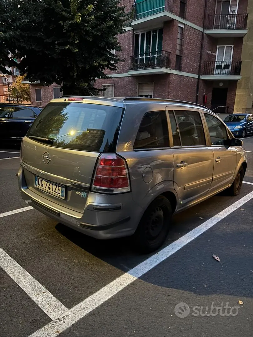 Opel Zafira 2007 photo 3