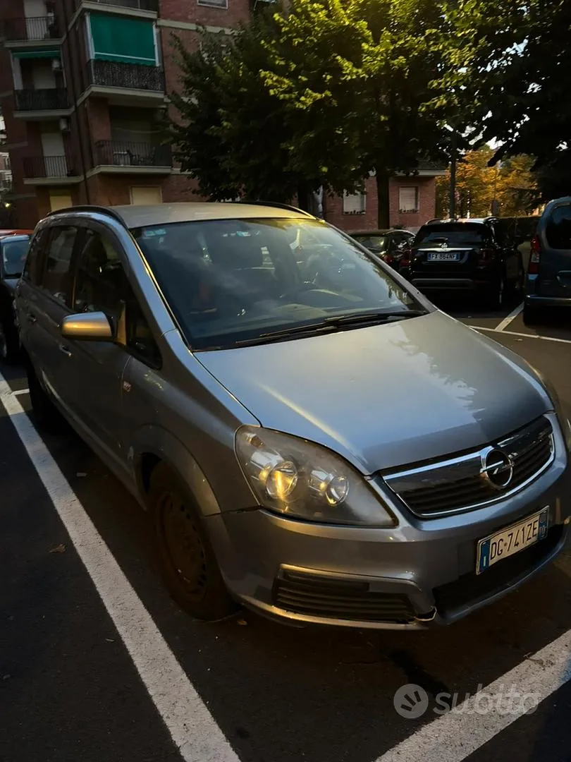 Opel Zafira 2007 photo 4