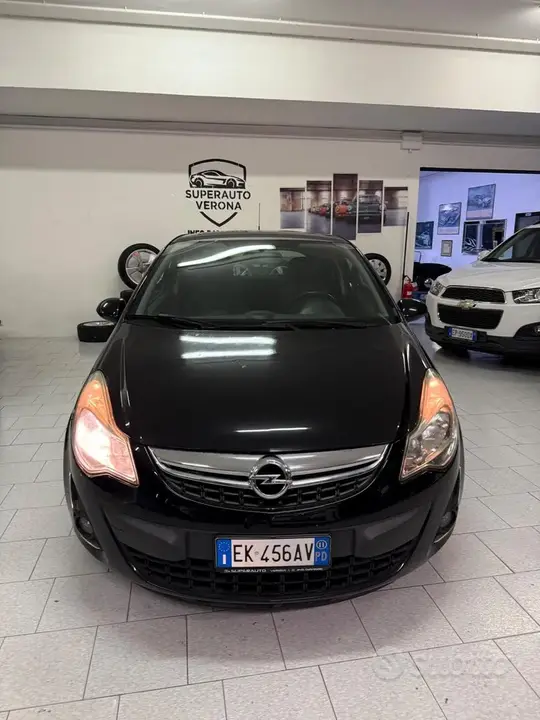 Opel Corsa 2011 photo 2