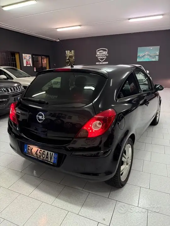 Opel Corsa 2011 photo 4