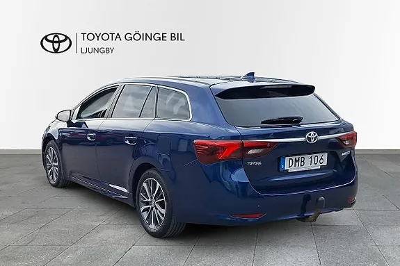 Toyota Avensis 2016 photo 2