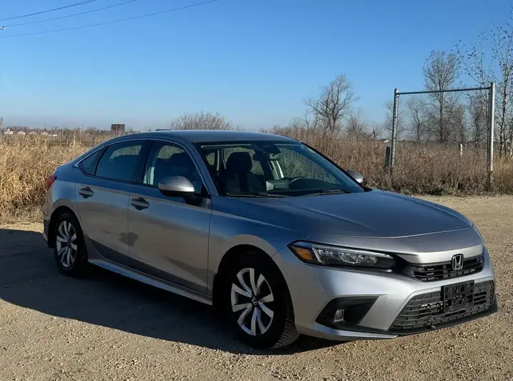 Honda Civic 2022 photo 3