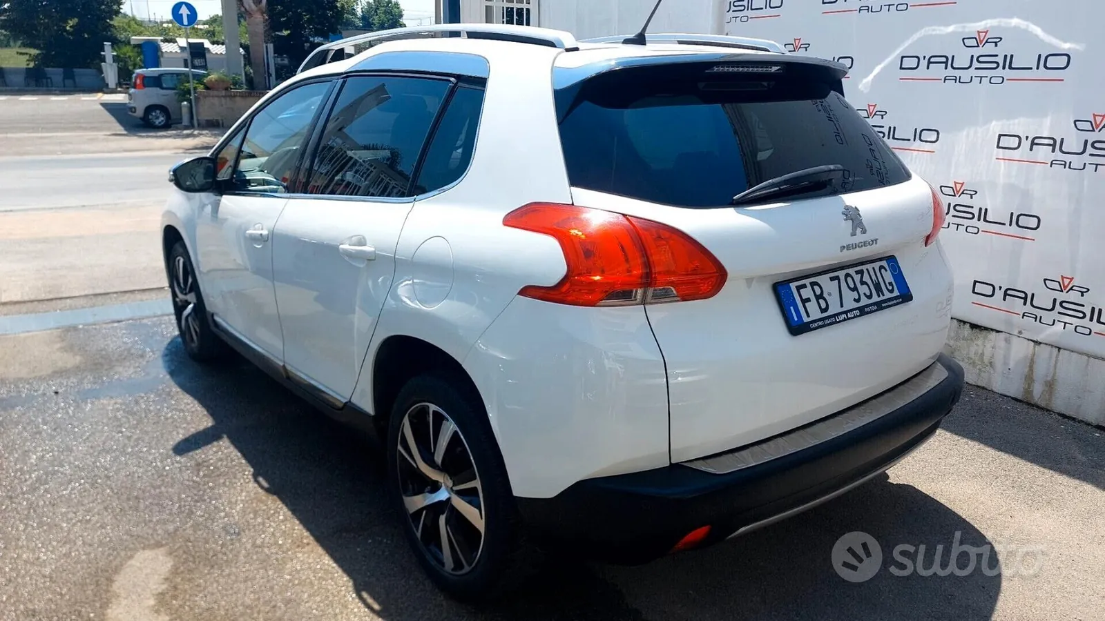 Peugeot 2008 2015 photo 4