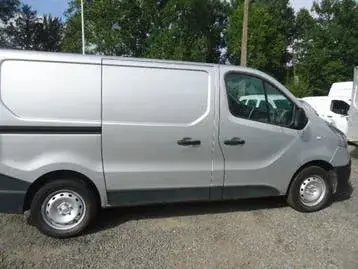 Renault Trafic 2017 photo 2