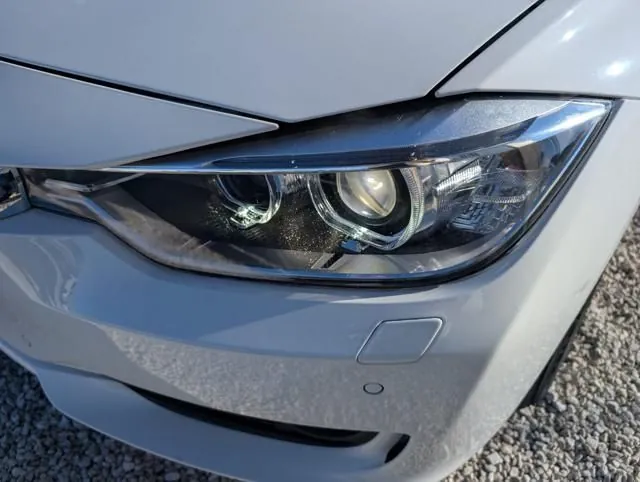 BMW 3 Series 2013 photo 2