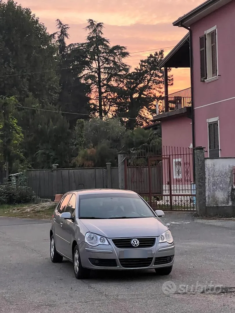 Volkswagen Polo 2008 photo 2