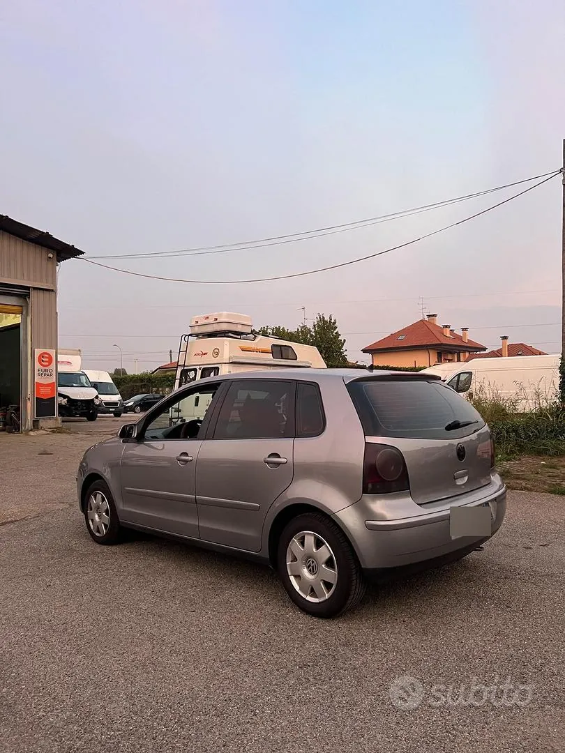 Volkswagen Polo 2008 photo 5