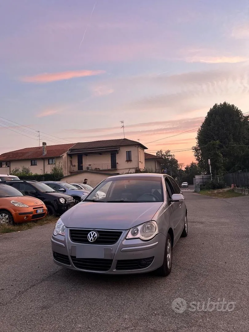Volkswagen Polo 2008 photo 4
