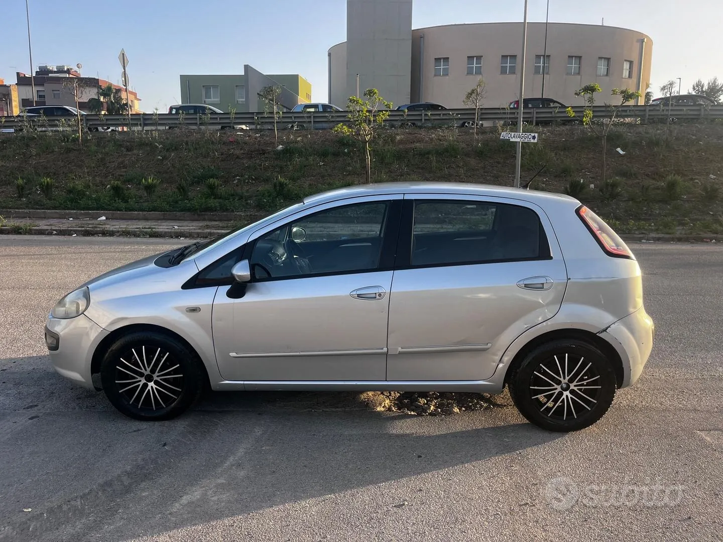 Fiat Punto Evo 2011 photo 3