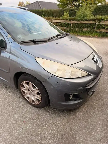 Peugeot 207 2009 photo 4