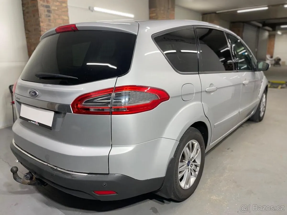 Ford S-Max 2013 photo 4