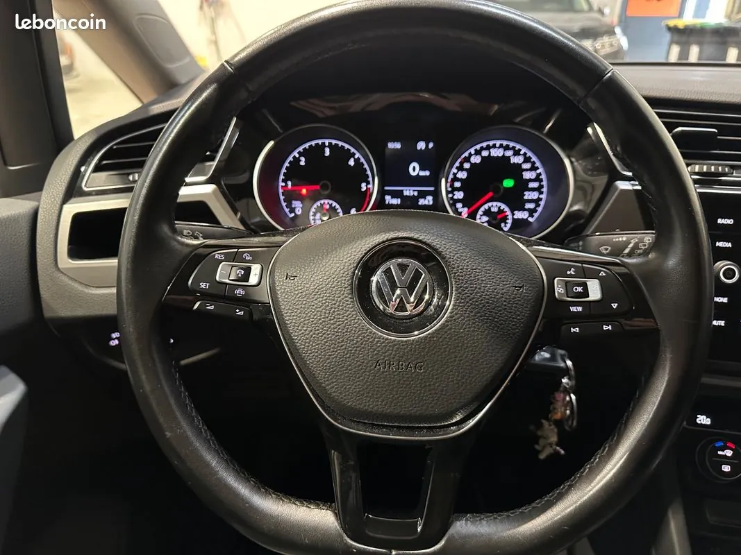 Volkswagen Touran 2019 photo 4