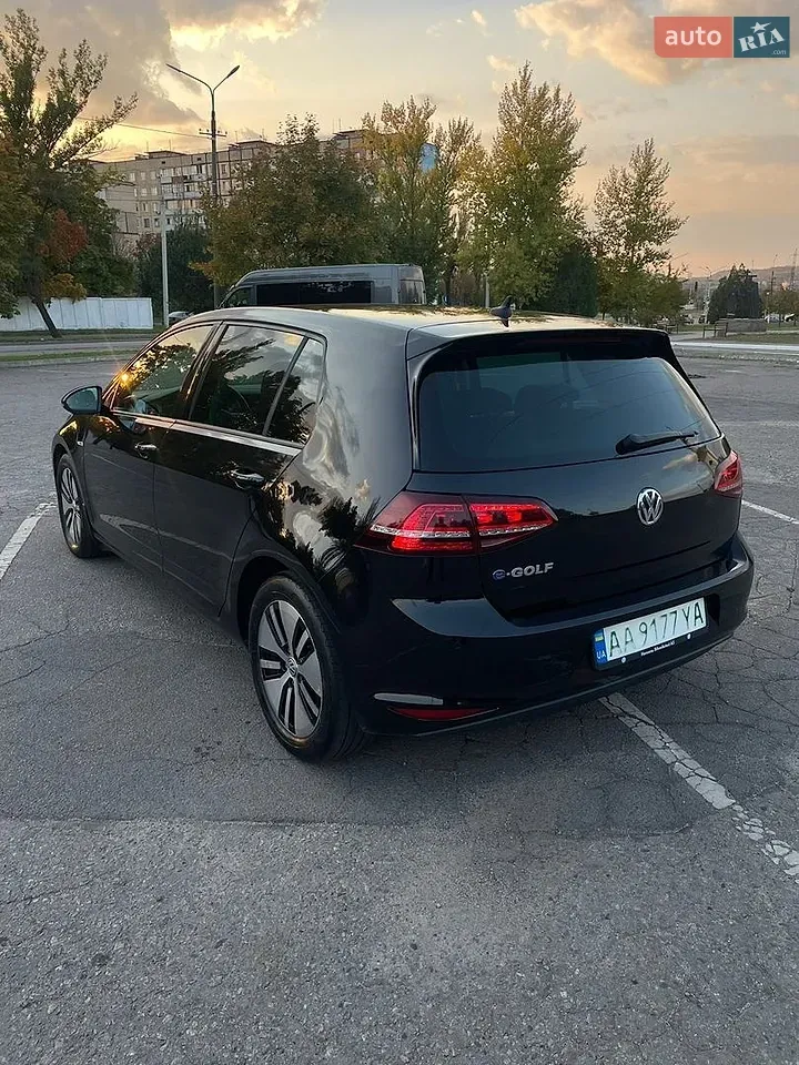 Volkswagen Golf 2015 photo 2