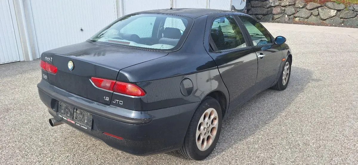 Alfa Romeo 156 2001 photo 3