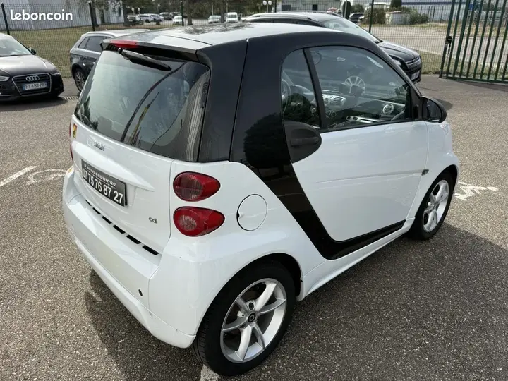 Smart Fortwo 2011 photo 5