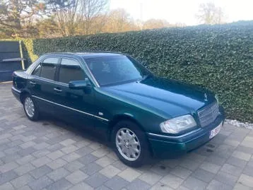 Mercedes-Benz C250Td