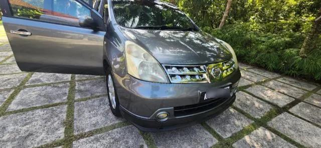 Nissan Grand Livina