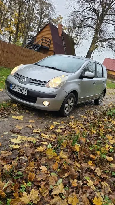 Nissan Note 2006 photo 4
