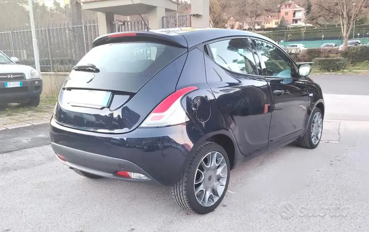 Lancia Ypsilon 2018 photo 5