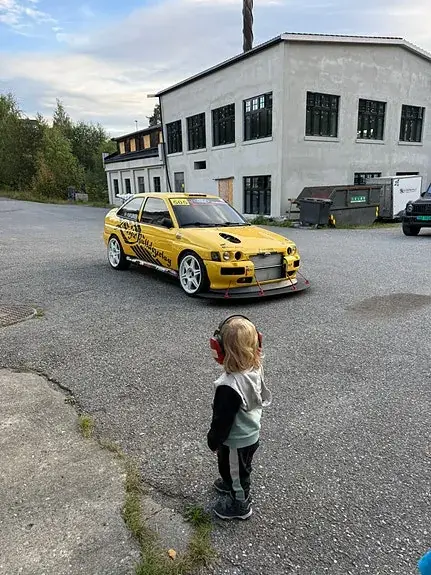 Ford Escort 1994 photo 2