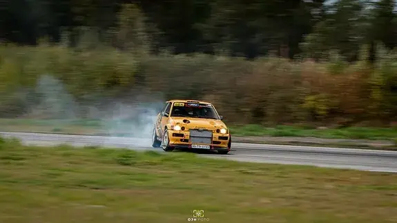 Ford Escort 1994 photo 3