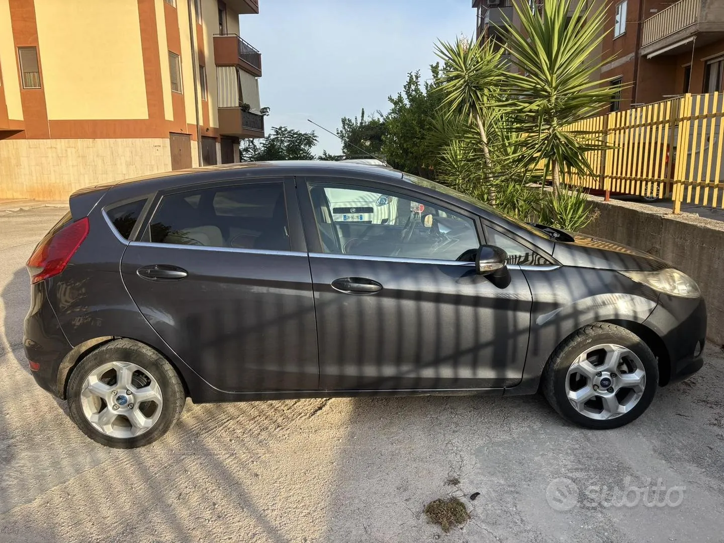 Ford Fiesta 2010 photo 4
