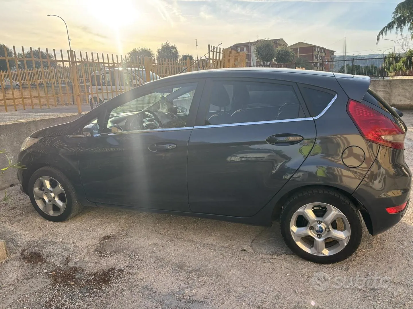 Ford Fiesta 2010 photo 5