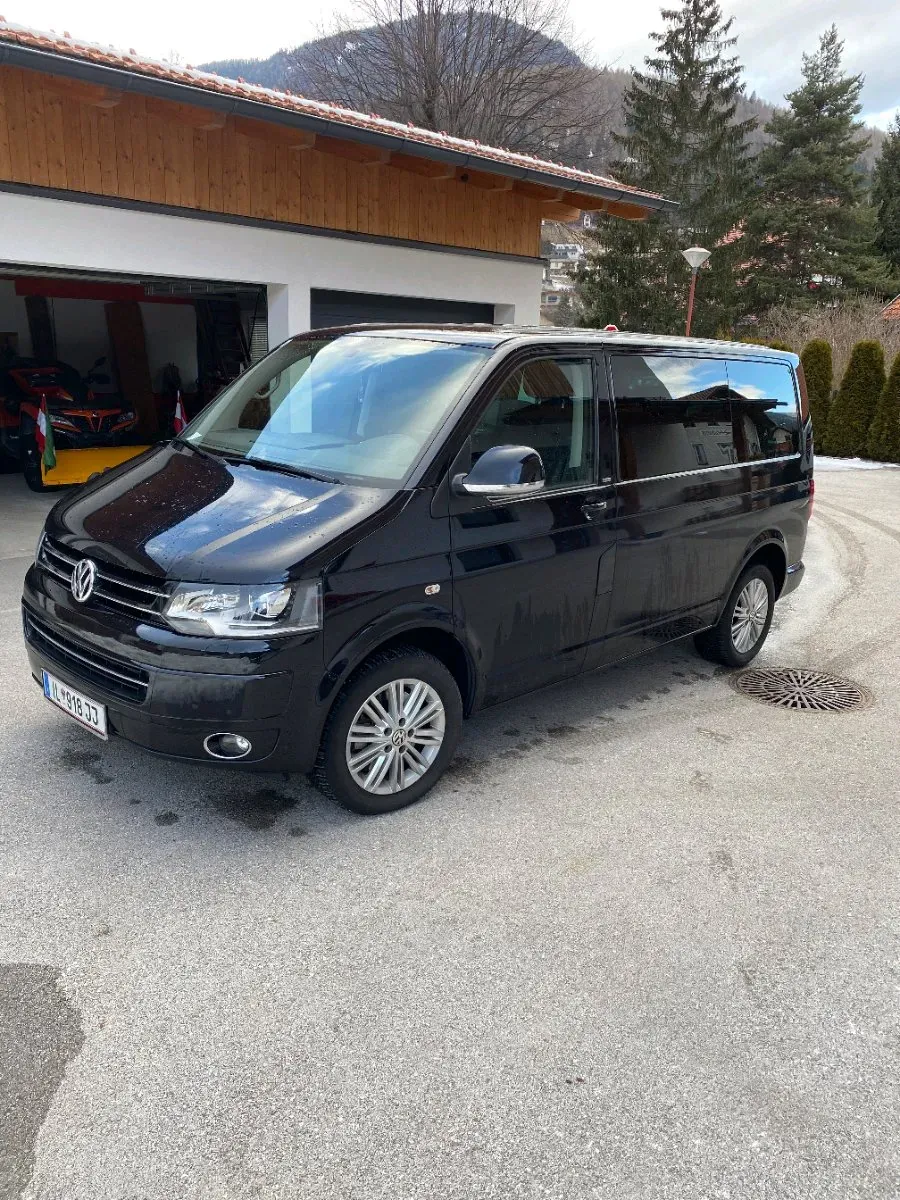 Volkswagen Multivan 2015 photo 2