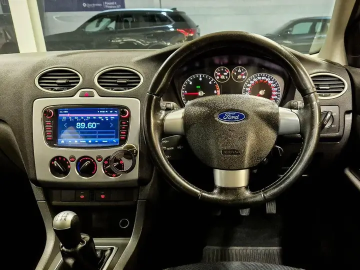 Ford Focus 2007 photo 2