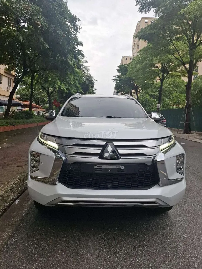Mitsubishi Pajero Sport 2022 photo 2