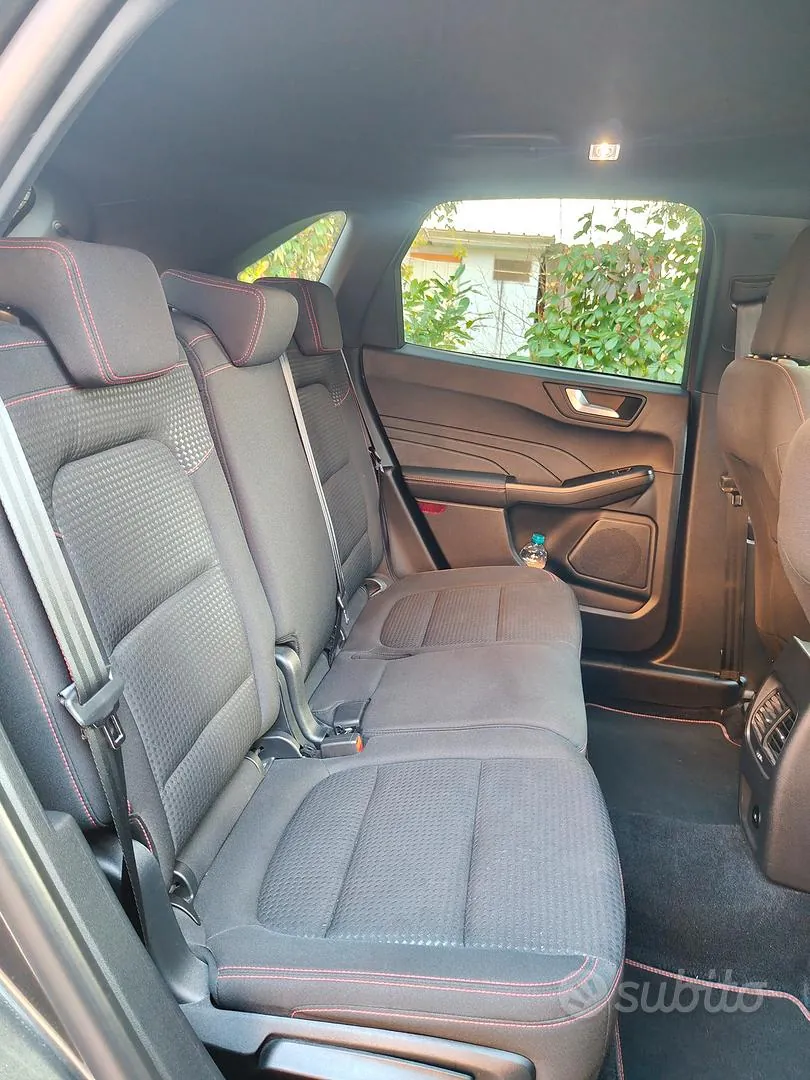 Ford Kuga 2024 photo 4