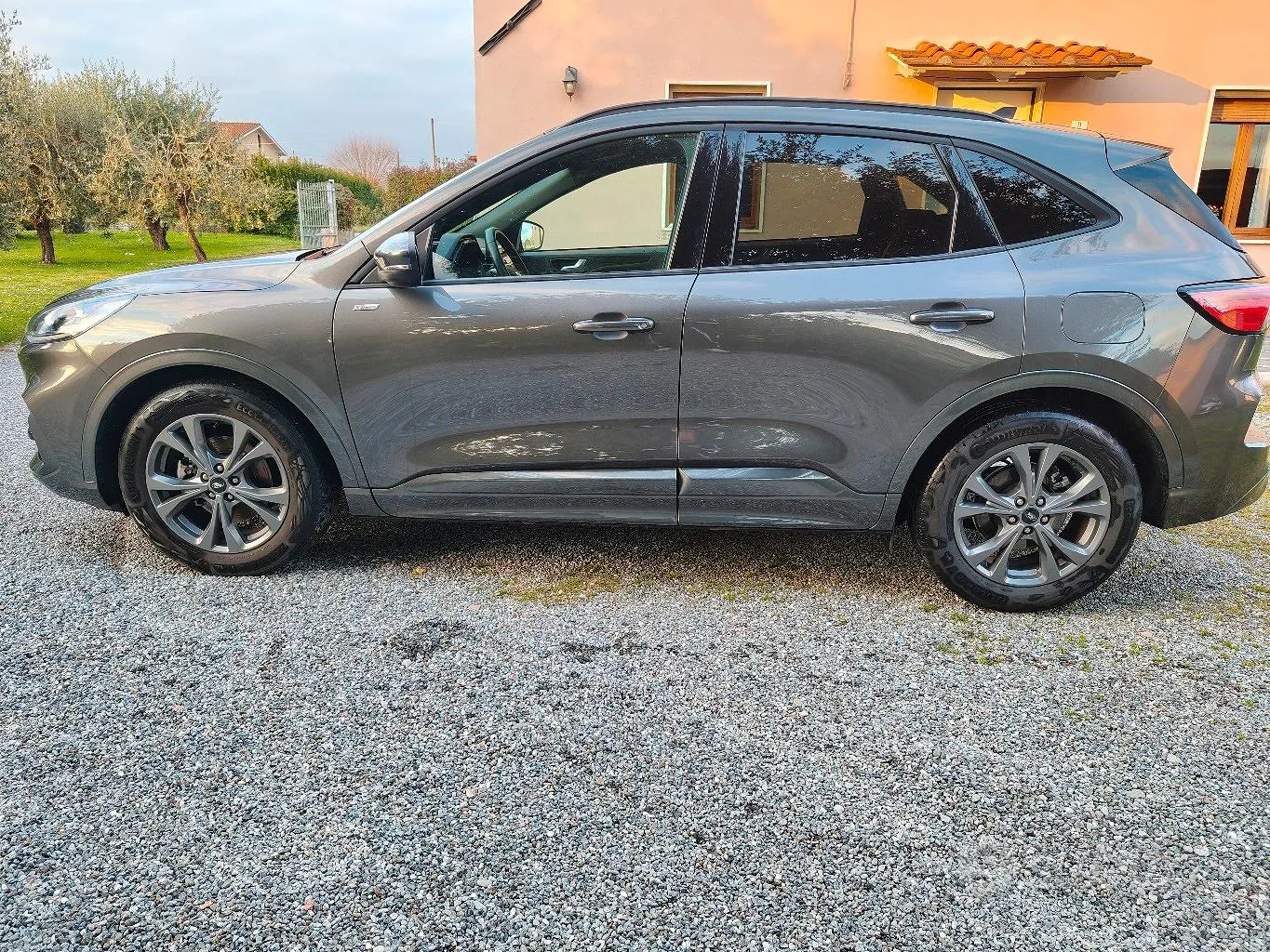 Ford Kuga 2024 photo 3