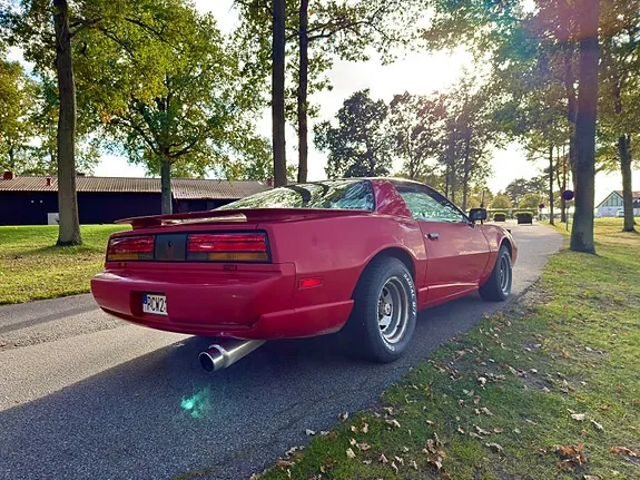 Pontiac Firebird 1992 photo 4