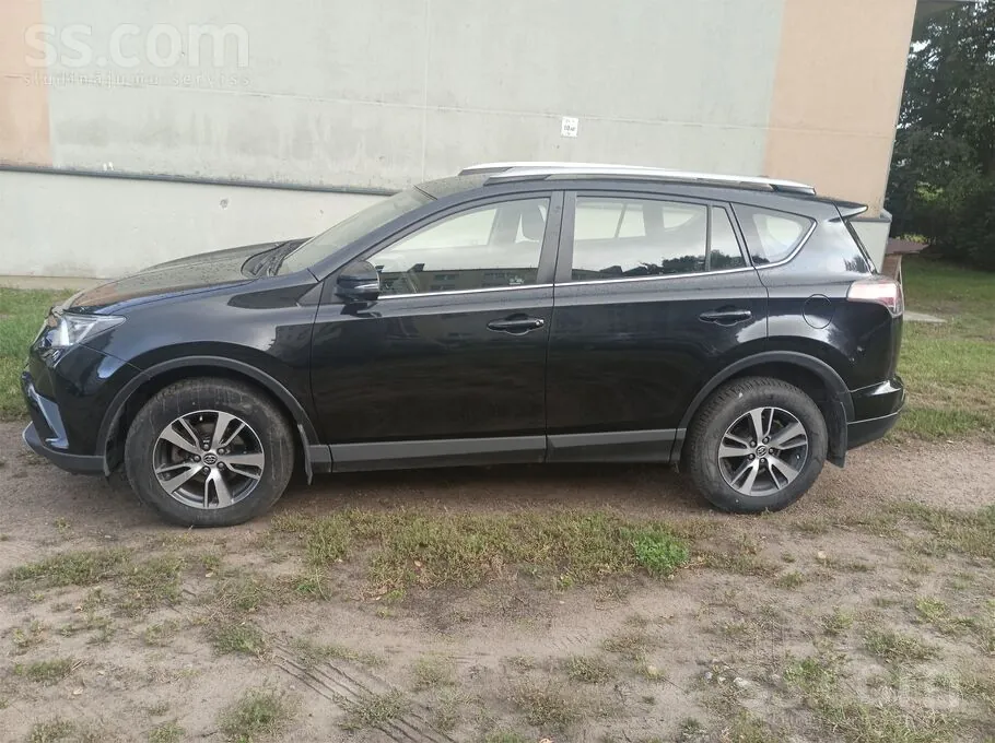 Toyota Rav4 2017 photo 2