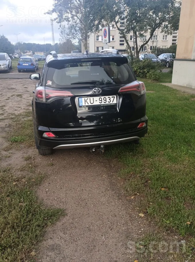 Toyota Rav4 2017 photo 3