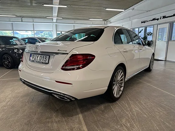 Mercedes-Benz E-Class 2017 photo 3