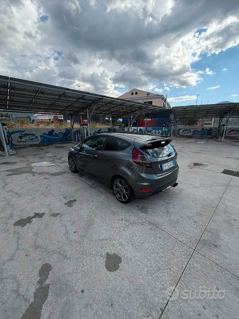 Ford Fiesta 2017 photo 3