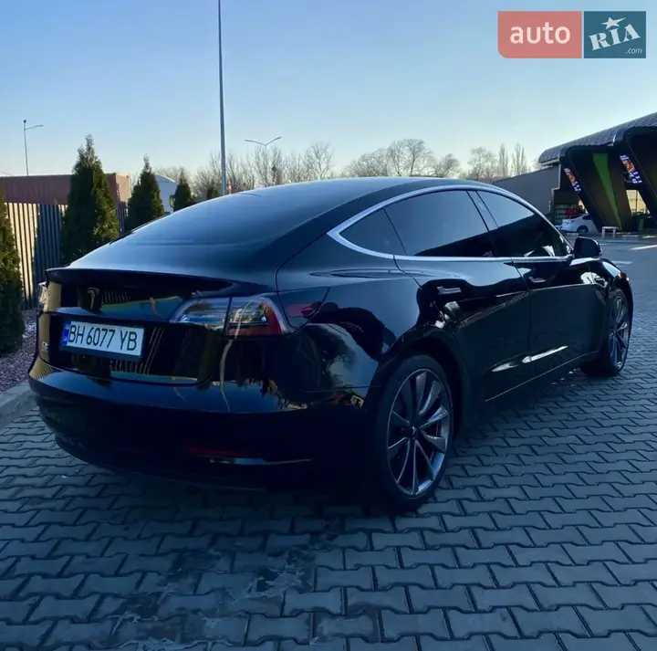 Tesla Model 3 2018 photo 5