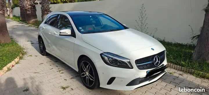 Mercedes-Benz A-Class 2015 photo 2