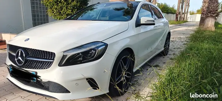 Mercedes-Benz A-Class 2015 photo 3