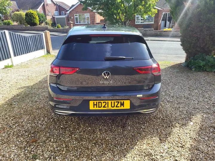 Volkswagen Golf 2021 photo 2