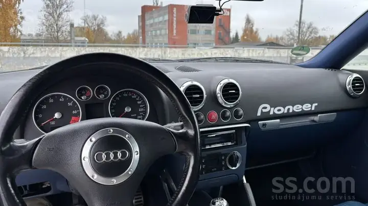 Audi Tt 1999 photo 5