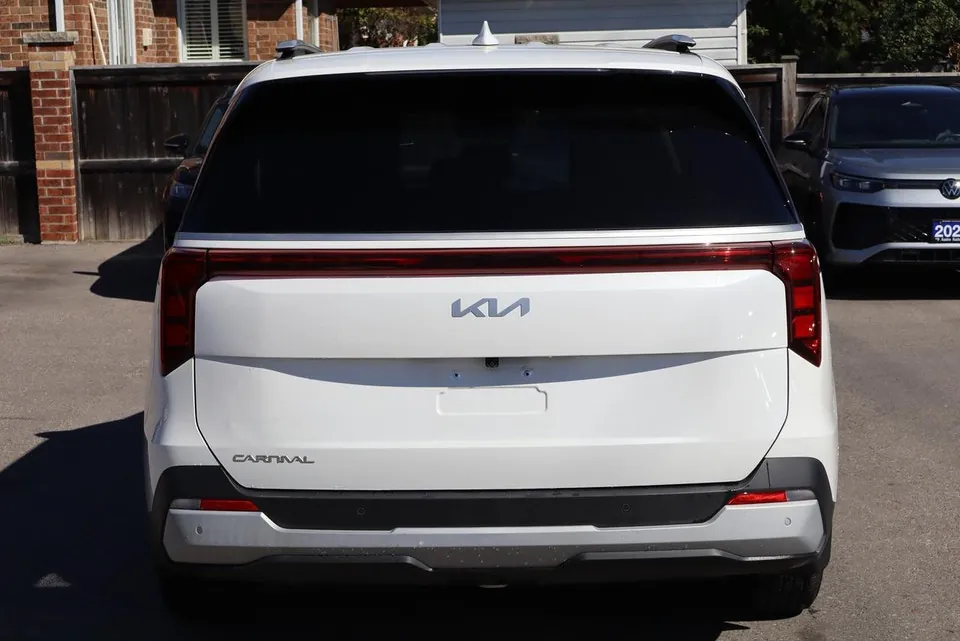Kia Carnival 2025 photo 5