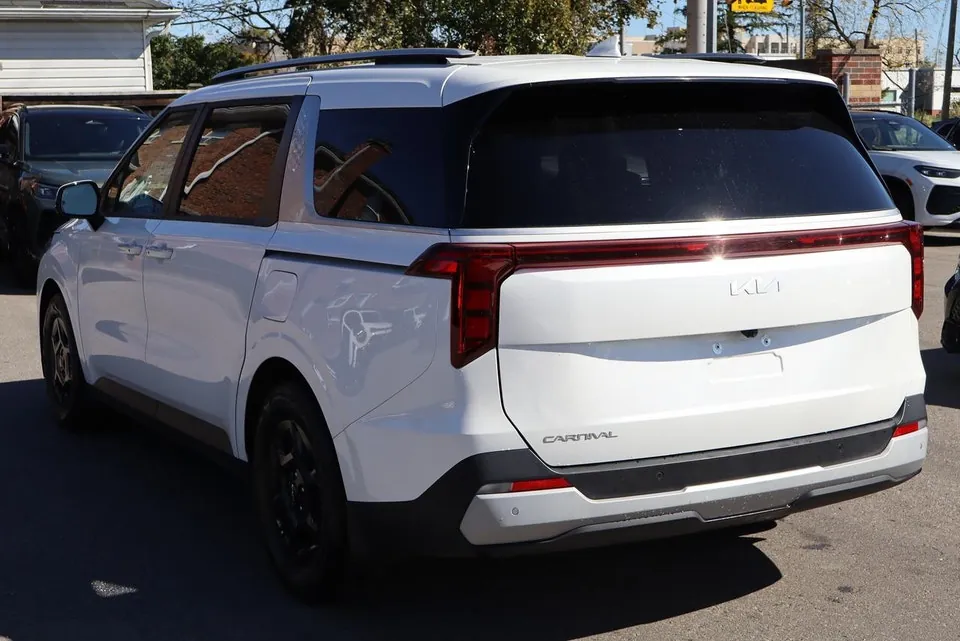 Kia Carnival 2025 photo 4